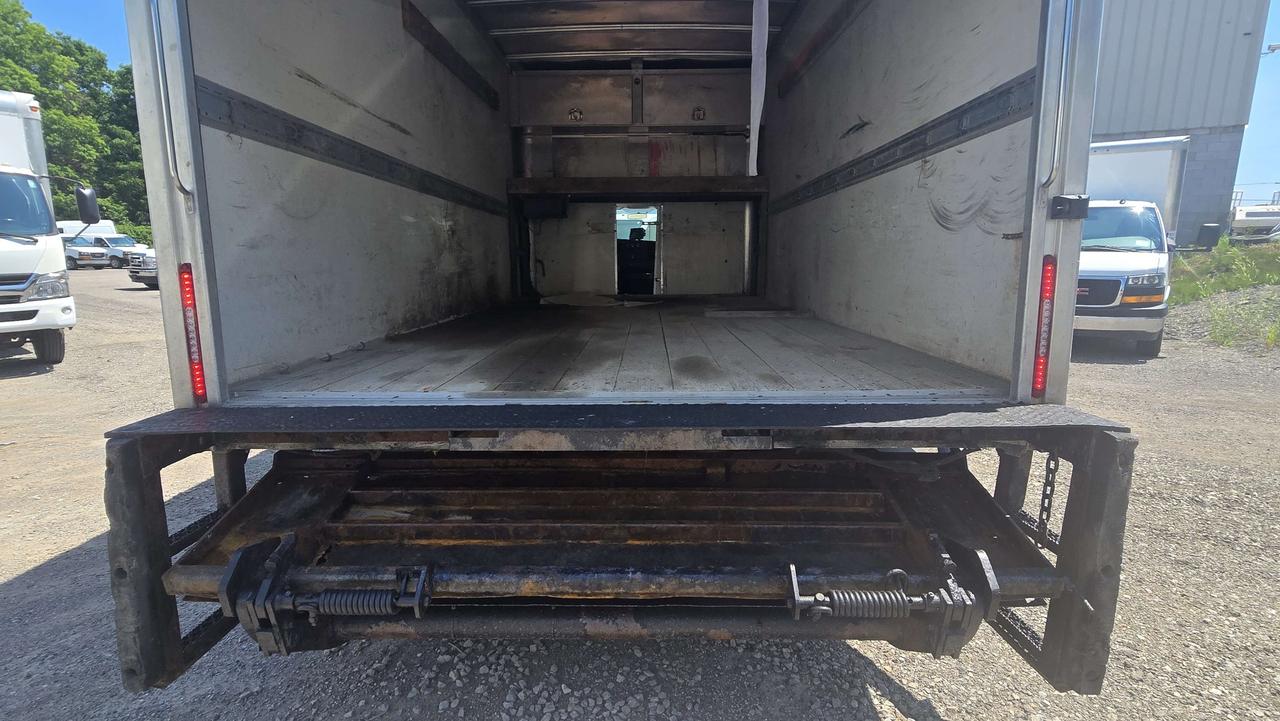 2019 GMC Savana 3500 16Ft Box - V8 Gas - Lift Gate + Tow - 16CB-010840 - -None Photo