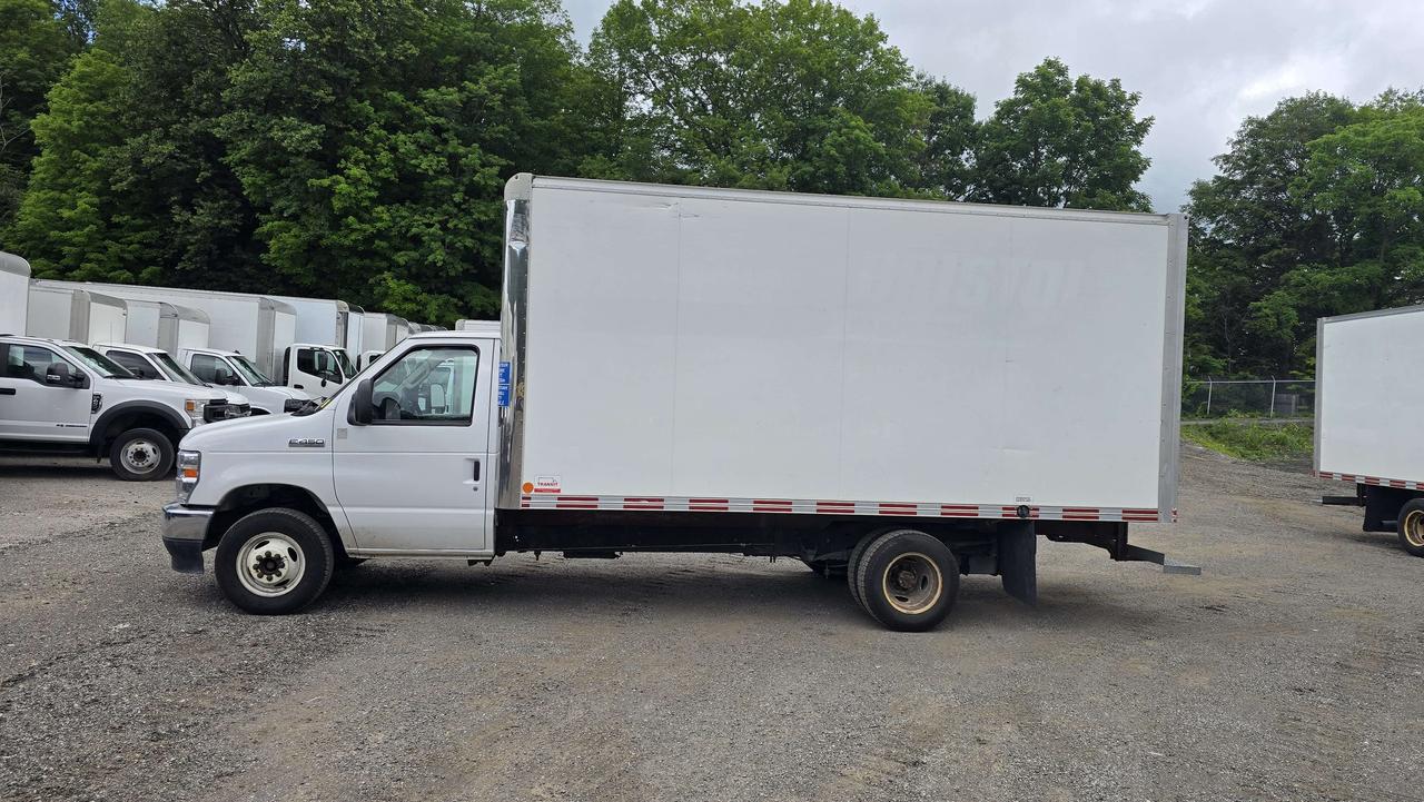 2021 Ford E-Series E-Series E-450 16Ft V8 Gas - 16CB-C09735 Photo