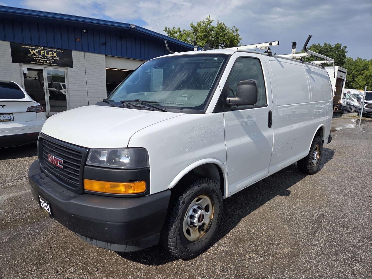 2021 GMC Savana G2500 - 6.6L V8 Gas - Shelves/Roof Rack - VN-299708 Photo