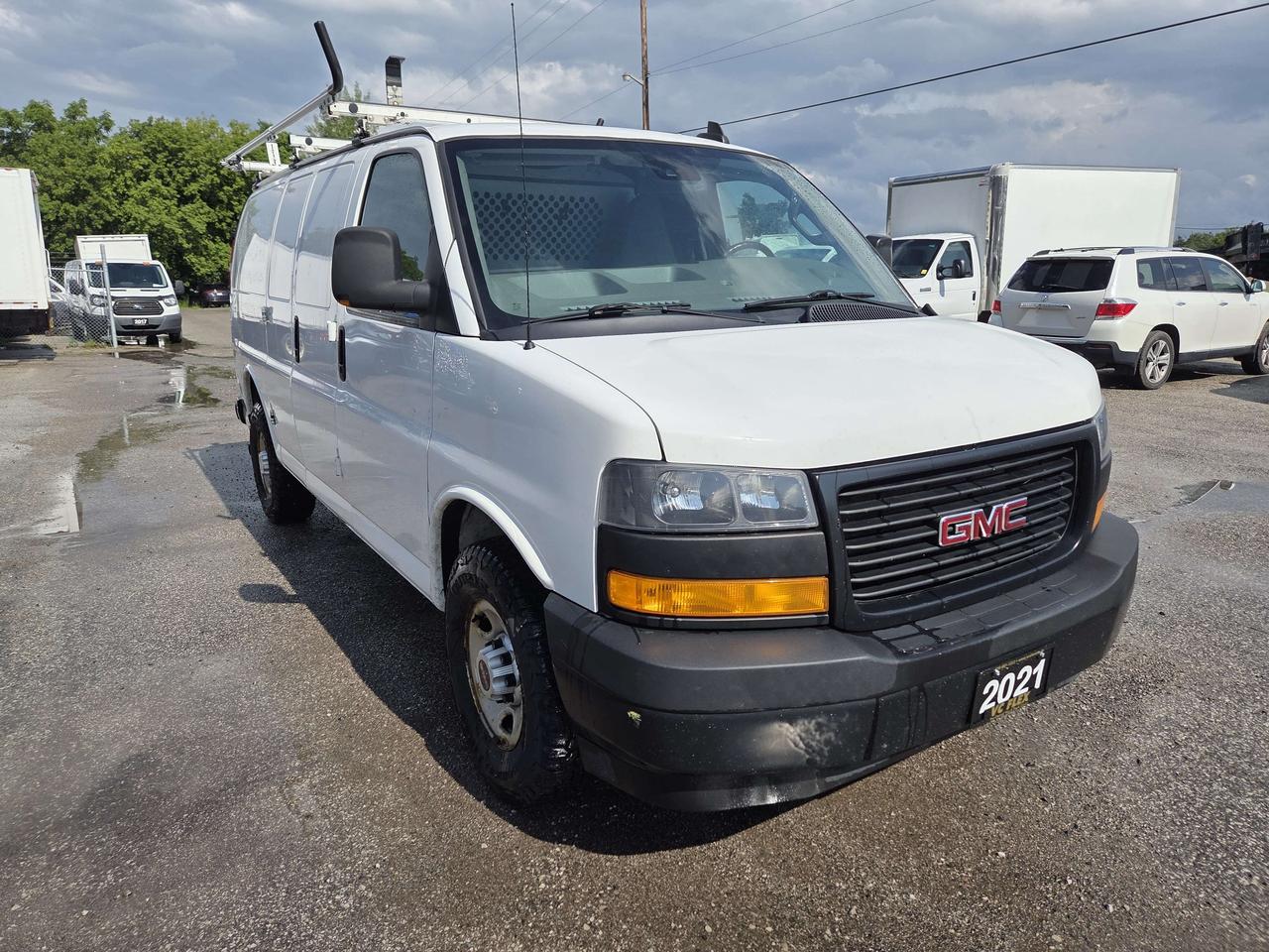 2021 GMC Savana G2500 - 6.6L V8 Gas - Shelves/Roof Rack - VN-299708 Photo