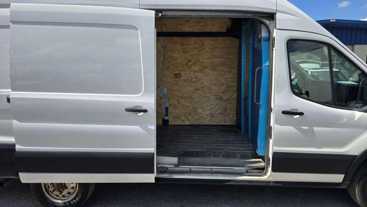 2022 Ford Transit Cargo Van T-250 - 148EL - High Roof - ALL WHEEL - HCV-A27199 - -None Photo