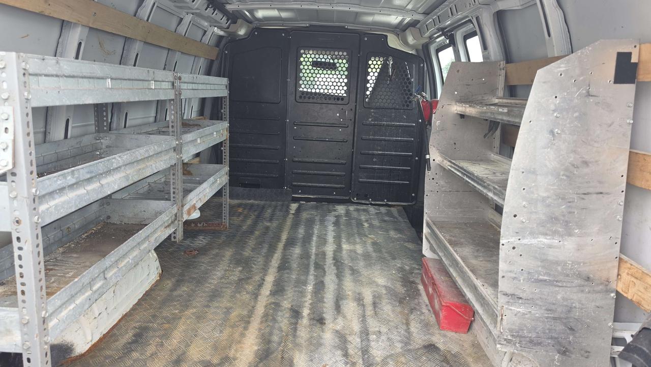 2019 GMC Savana 2500 Cargo Van 135 WB - 6.0L V8 Gas - VN-364342 Photo