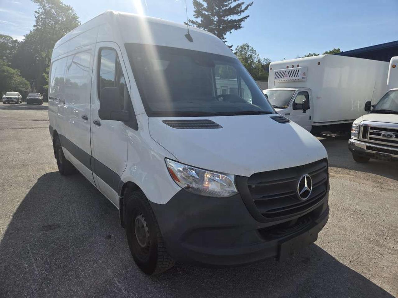 2022 Mercedes-Benz Sprinter V6 Diesel - 2500 - 144WB - High Roof - D - HCV-438711 - -None Photo