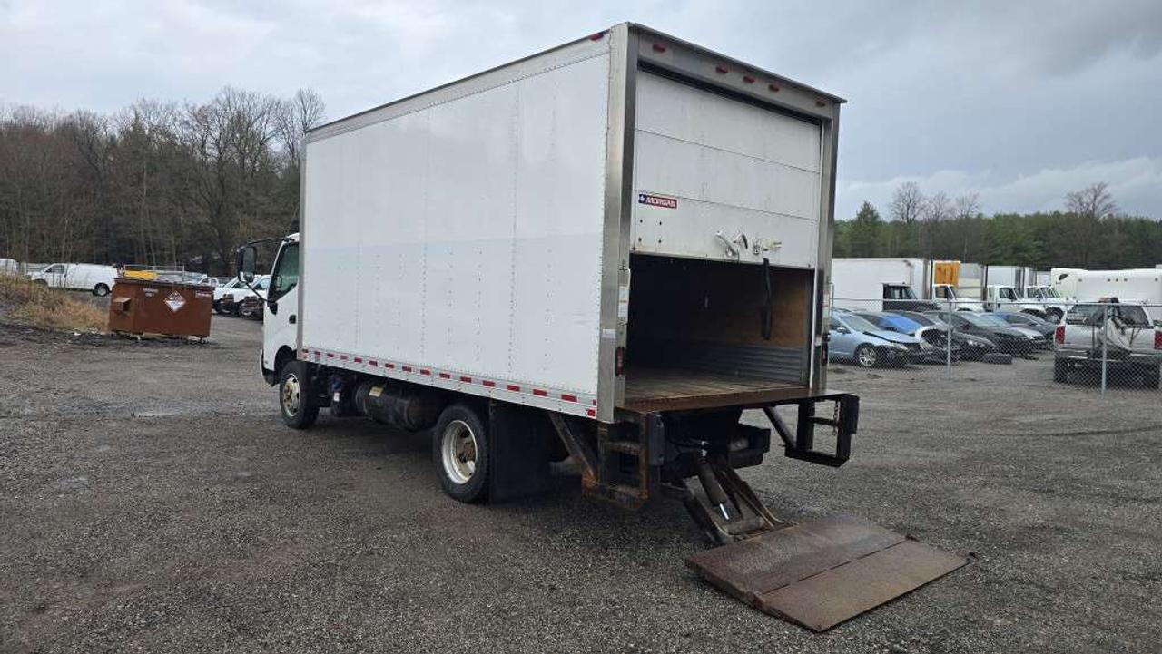 2018 Hino 195 195 - 16Ft Box - Lift Gate - Diesel - 16CB-006049 - -None Photo