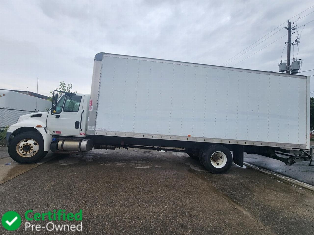 2018 International 4300 26Ft - Cummins Diesel - Lift Gate&Ramp - ST-561678 - -None Photo2