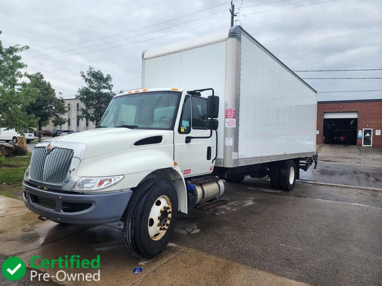 2018 International 4300 26Ft - Cummins Diesel - Lift Gate&Ramp - ST-561678 - -None Photo3