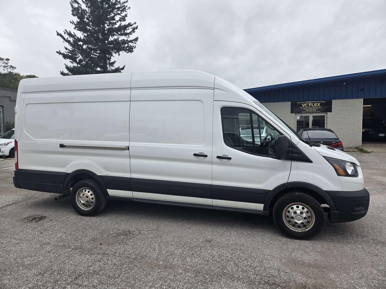 2023 Ford Transit Cargo Van T-250 - AWD - 148WB EXTENDED - V6 Gas - HCV-B10727 - -None Photo4
