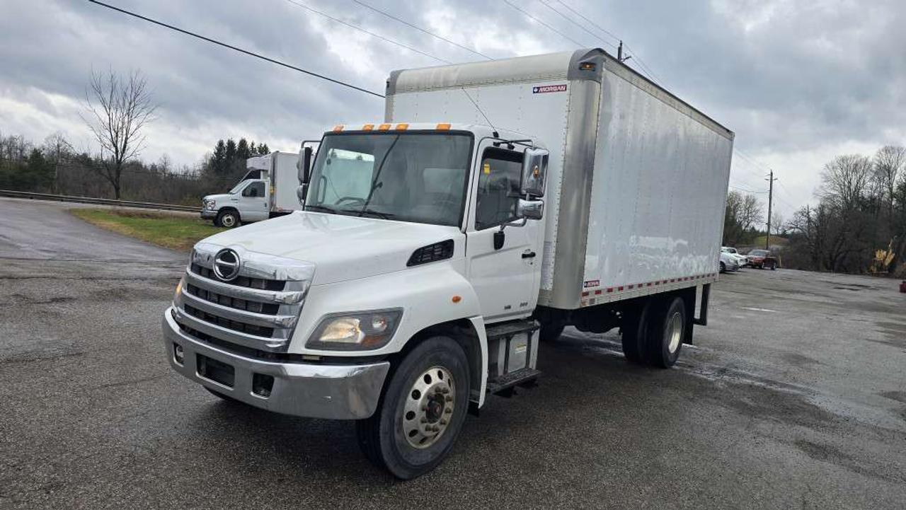 2017 Hino 338 338 - Hydraulic Brakes - 18Ft x 102W x - ST-S13837 - -None Photo
