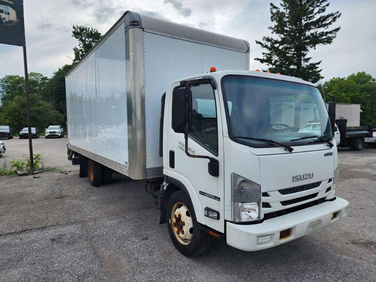 2018 Isuzu NPR-HD 20Ft Box - Lift Gate - 6.0L V8 Gas - ST-802323 - -None Photo