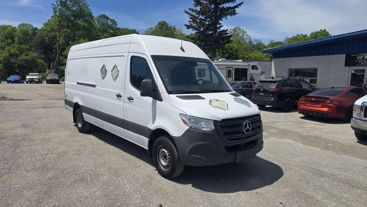 2020 Mercedes-Benz Sprinter Cargo Van 3500 Super Single Wheel - V6 Diesel - HCV-234512 - -None Photo1