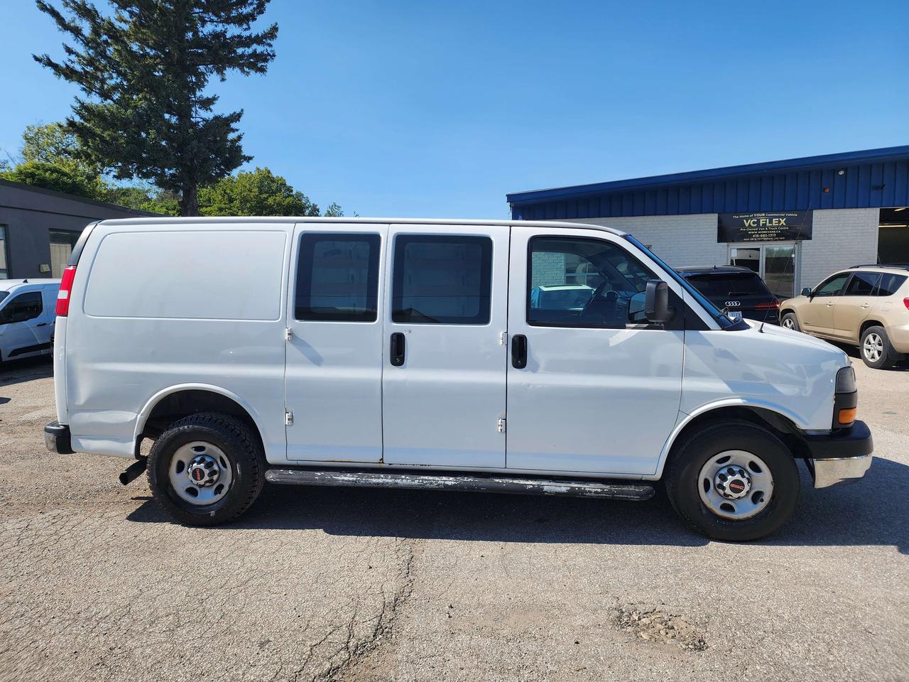 2017 GMC Savana G2500 - 4.8L V8 - Power Options/Cruise - VN-178221 Photo