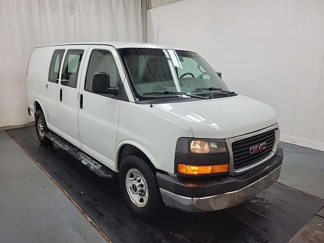 2017 GMC Savana G2500 - 4.8L V8 - Power Options/Cruise - VN-178221 Photo