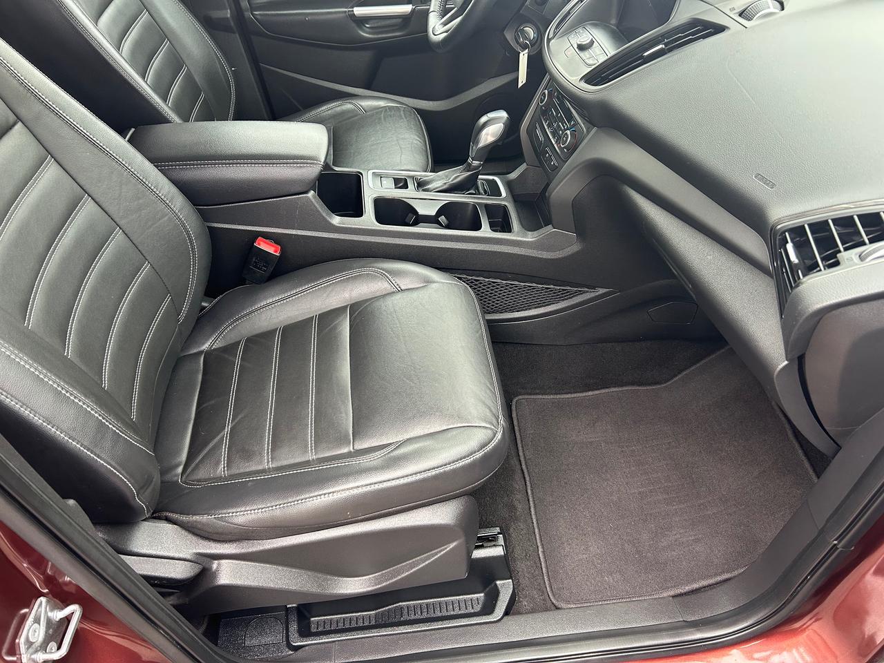 2018 Ford Escape SEL Photo