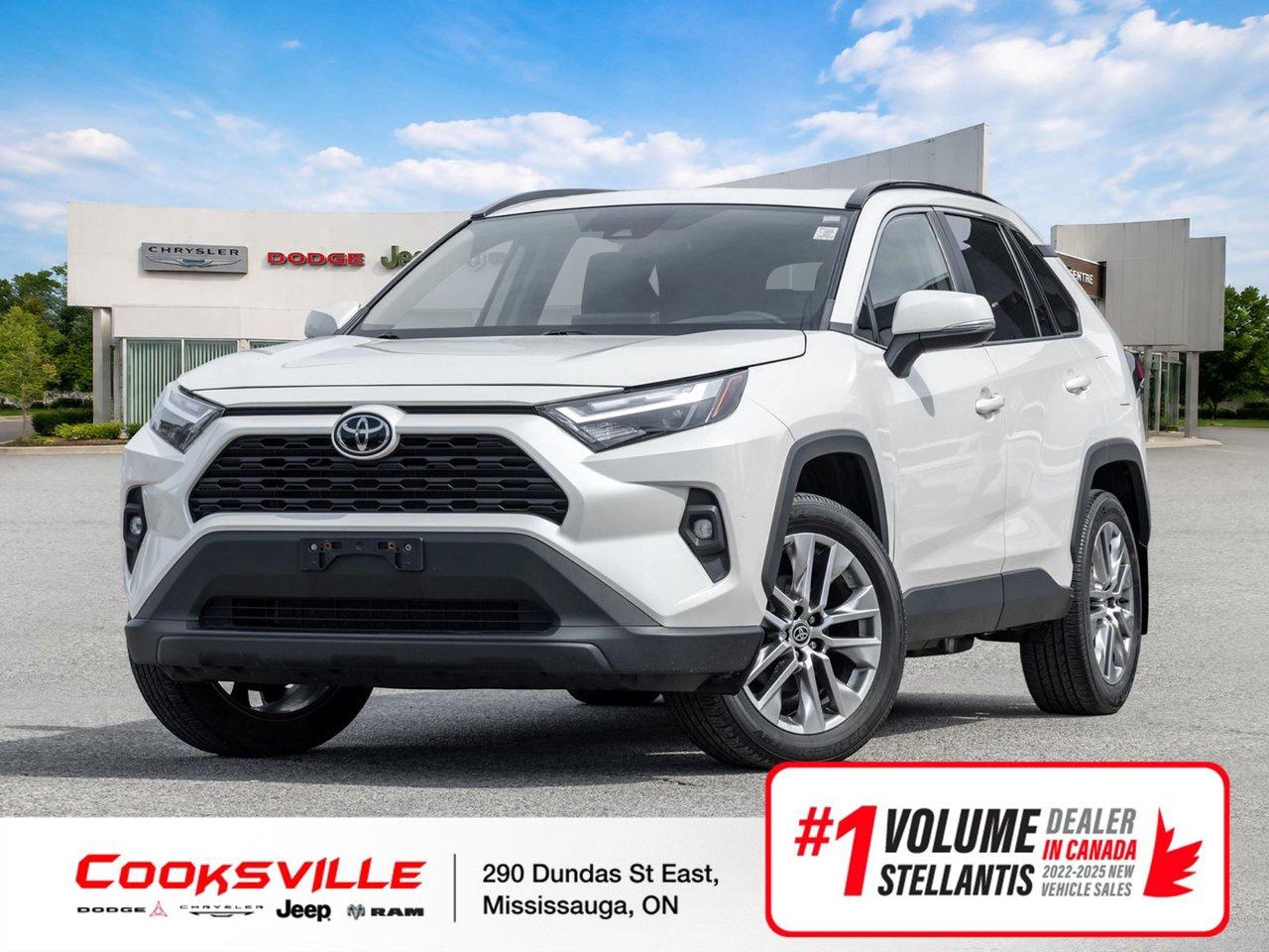 2022 Toyota RAV4 XLE AWD Photo