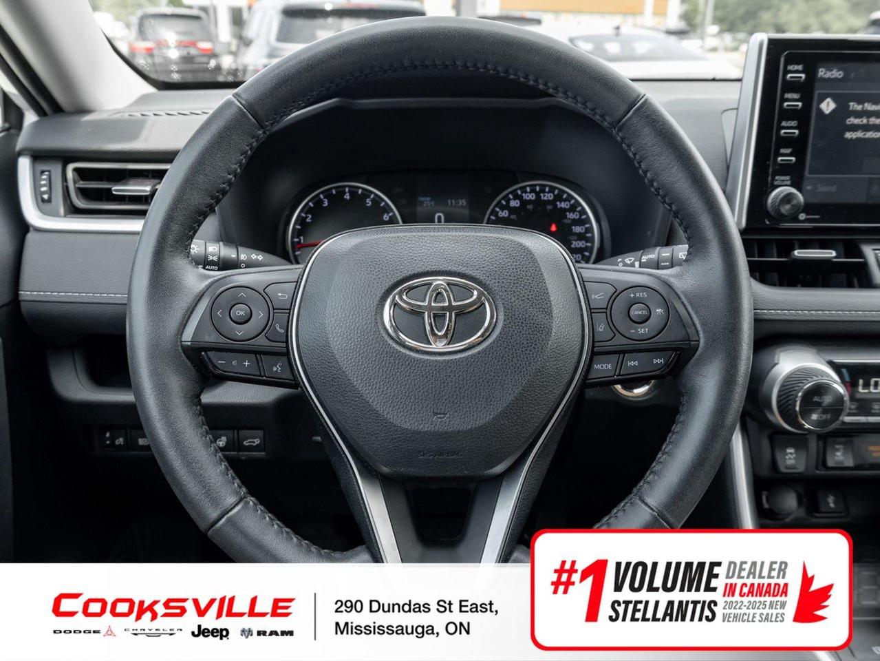 2022 Toyota RAV4 XLE AWD Photo