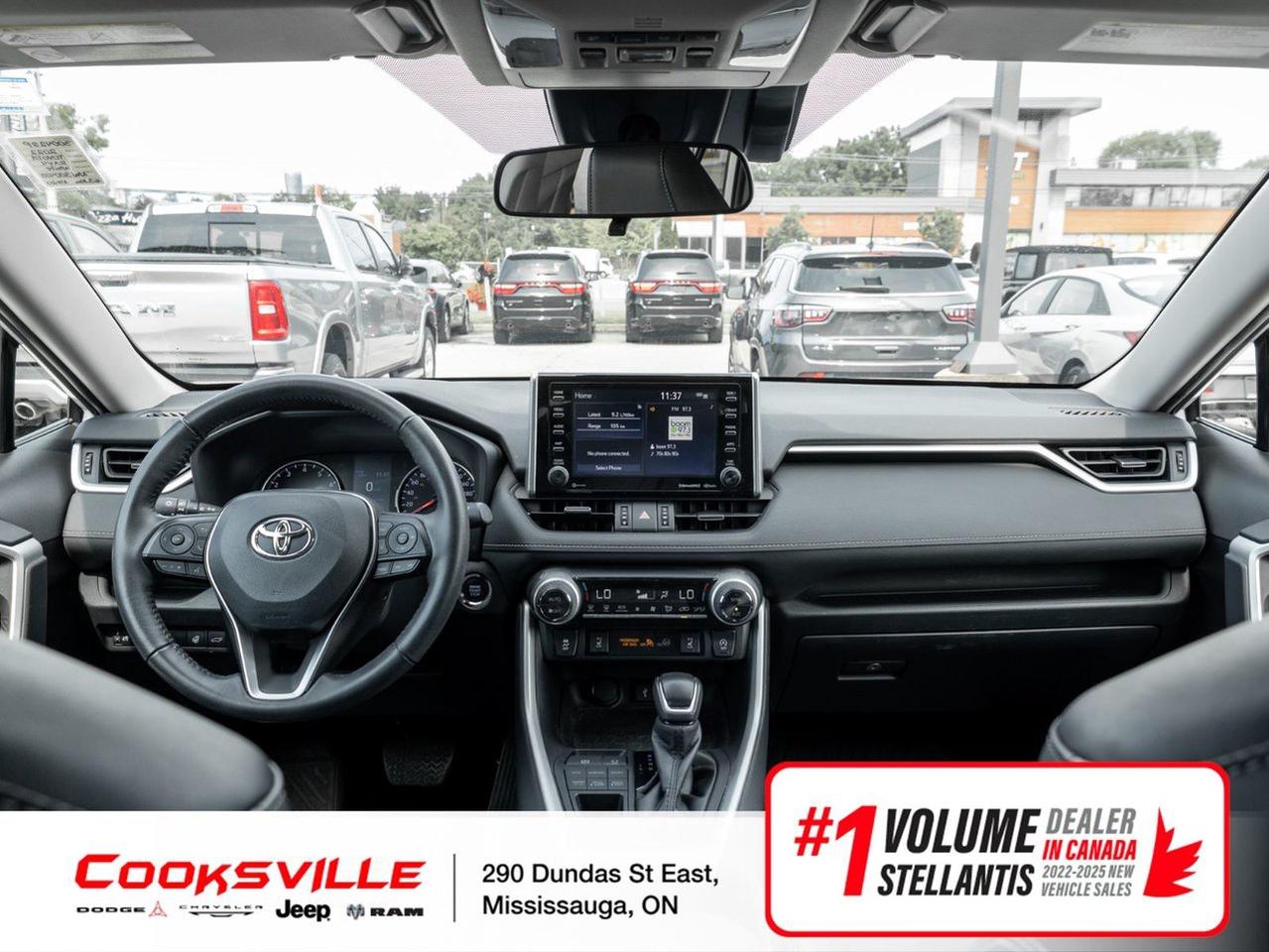 2022 Toyota RAV4 XLE AWD Photo