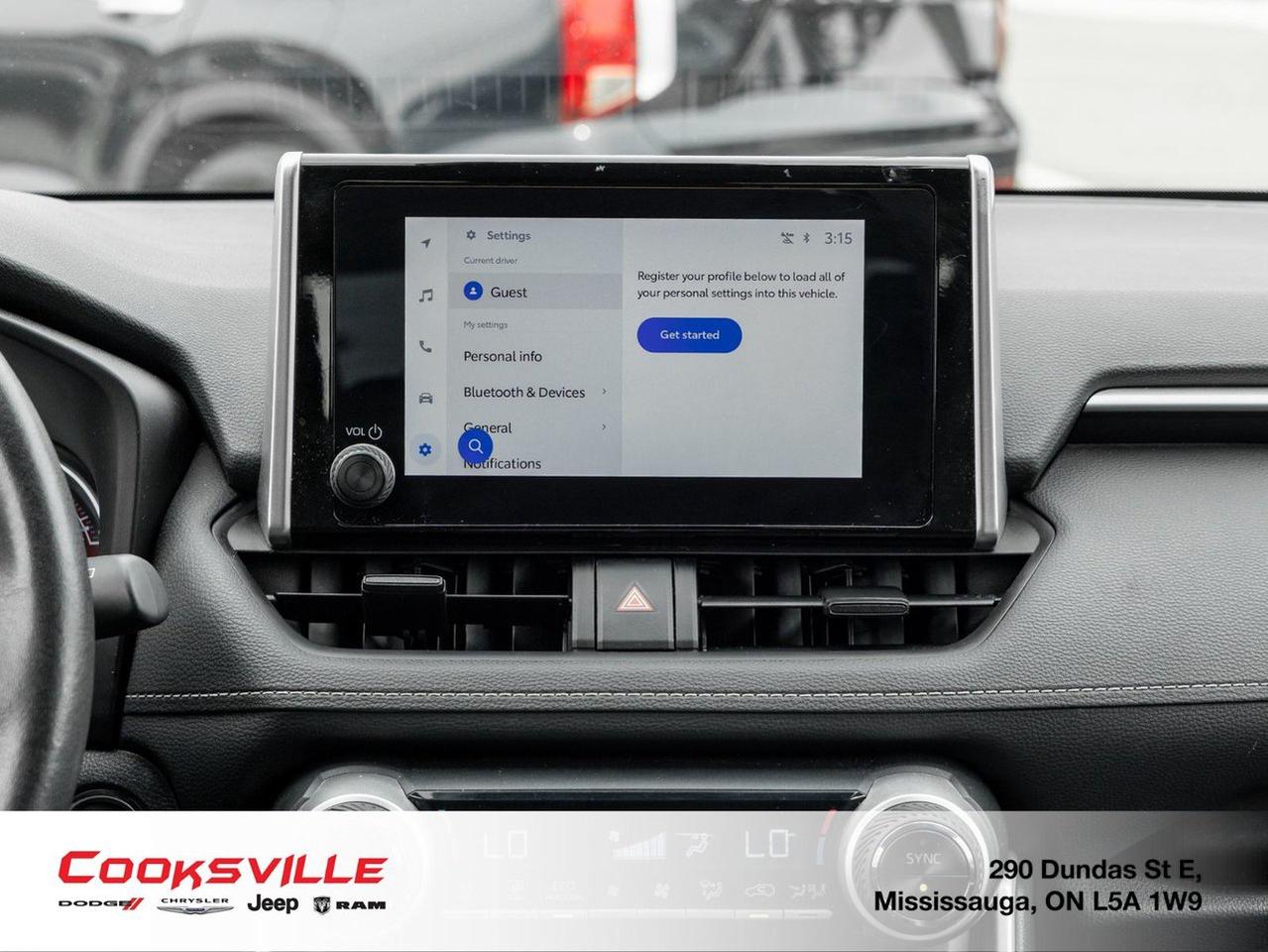 2024 Toyota RAV4 XLE AWD Photo