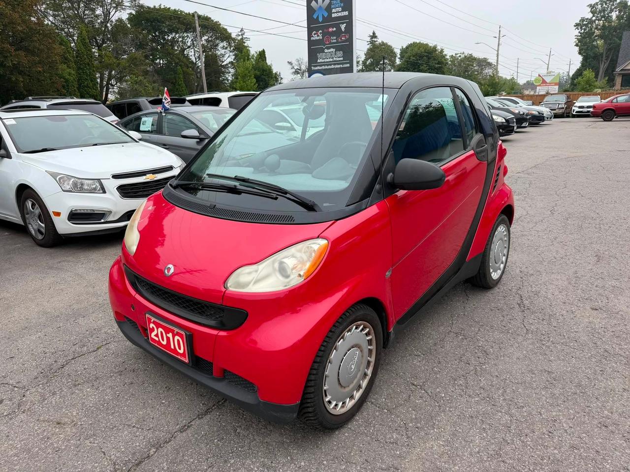 2010 Smart fortwo Pure Photo