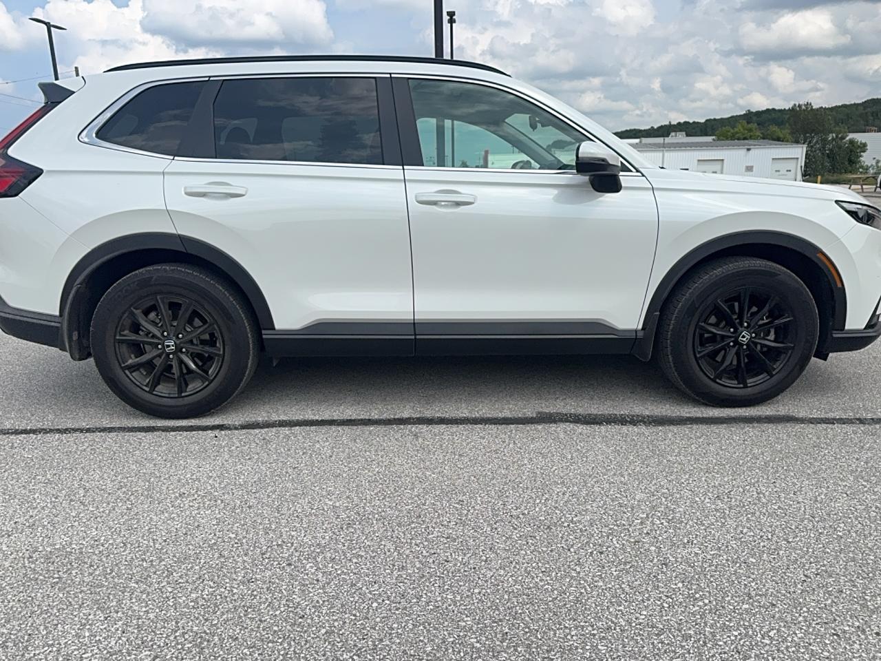 2025 Honda CR-V Sport Photo
