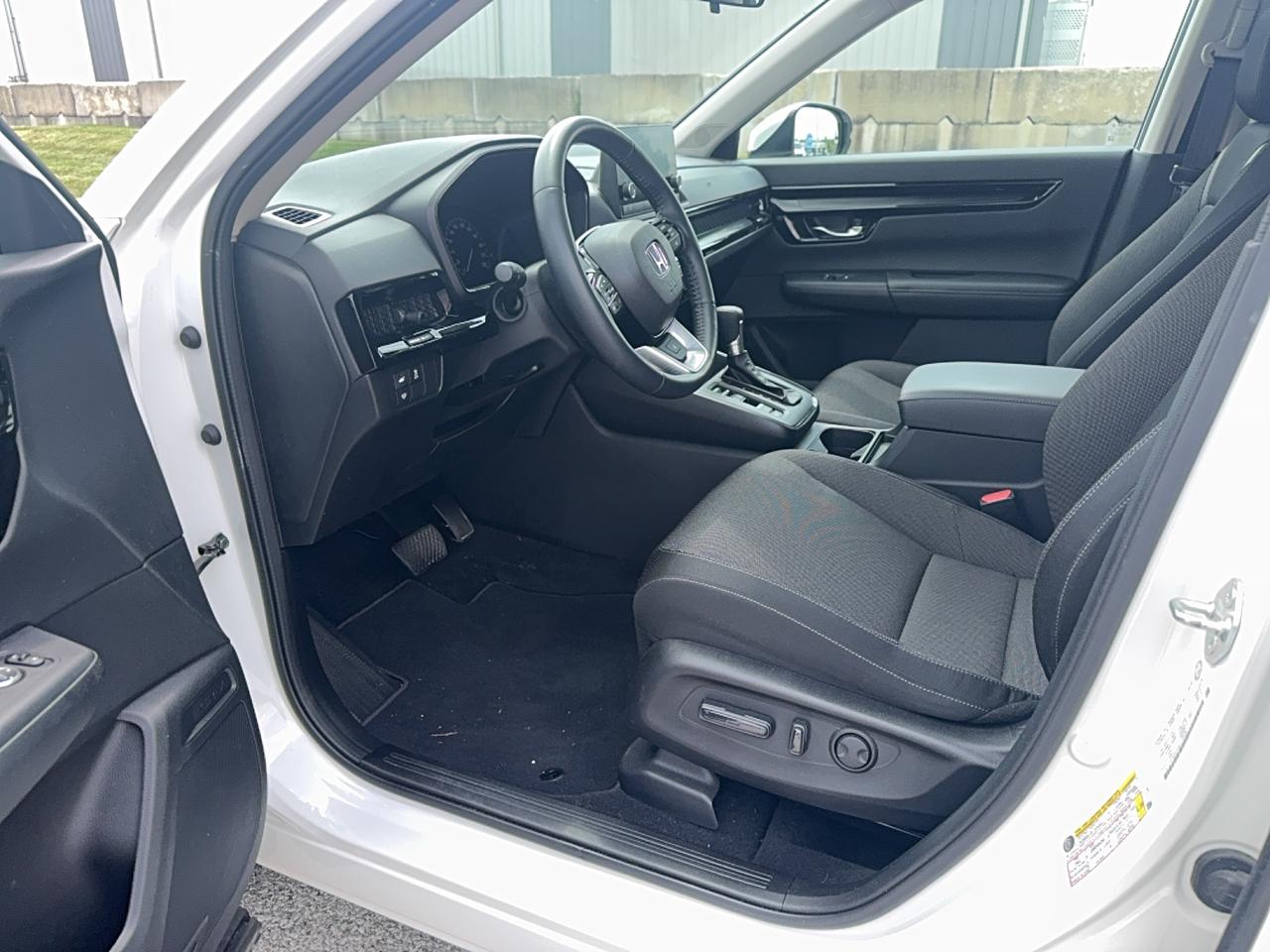 2025 Honda CR-V Sport Photo