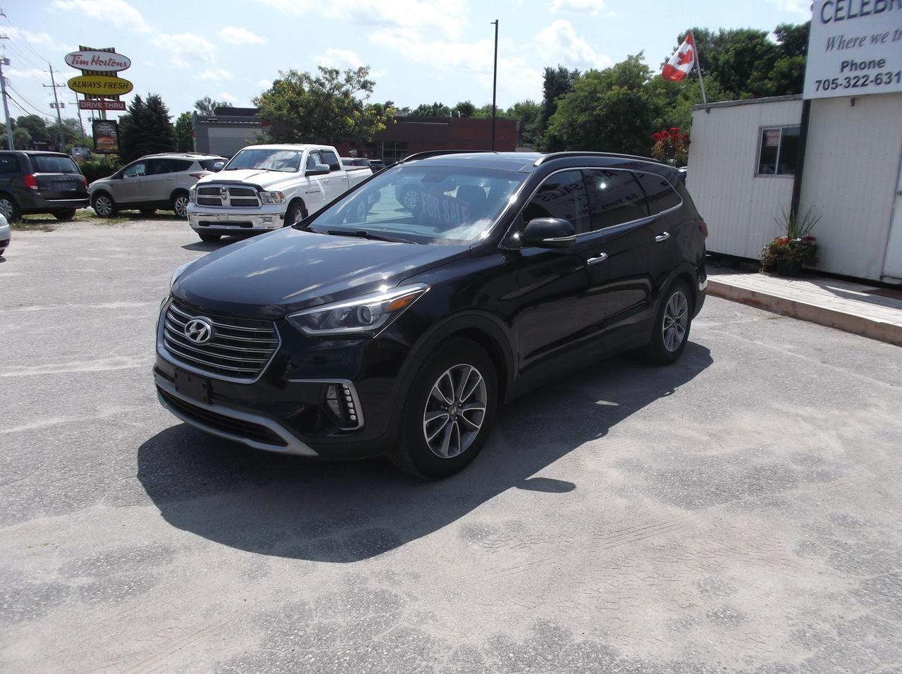 2017 Hyundai Santa Fe XL SE AWD 3 ROW Photo