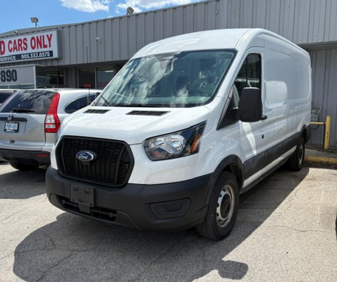 <p>T250 CARGO!! CARFAX CLEAN!! NO ACCIDENTS!! LIKE NEW!! LOW MILEAGE!! MED ROOF, COMES WITH CARGO PARTITION, 148 WHEELBASE, INSULATED WALLS AND FLOOR, 2 SEATER, SIDE SLIDING DOOR, POWER WINDOWS/ LOCKS, KEYLESS ENTRY, CRUISE CONTROL, A/C, BACKUP CAMERA, BLUETOOTH, REAR WHEEL DRIVE, STEERING WHEEL CONTROLS. FULL CERTIFICATION AND SERVICE IS INCLUDED IN THE PRICE. HST AND LICENSE PLATES ARE EXTRA. PREVIOUS DAILY RENTAL.</p>