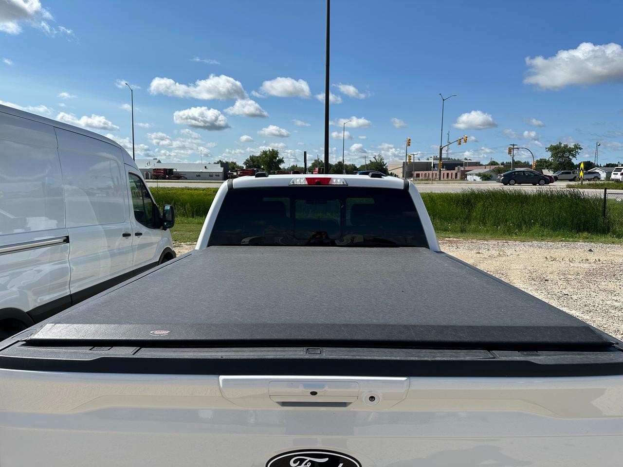 2024 Ford F-150 Platinum Photo5