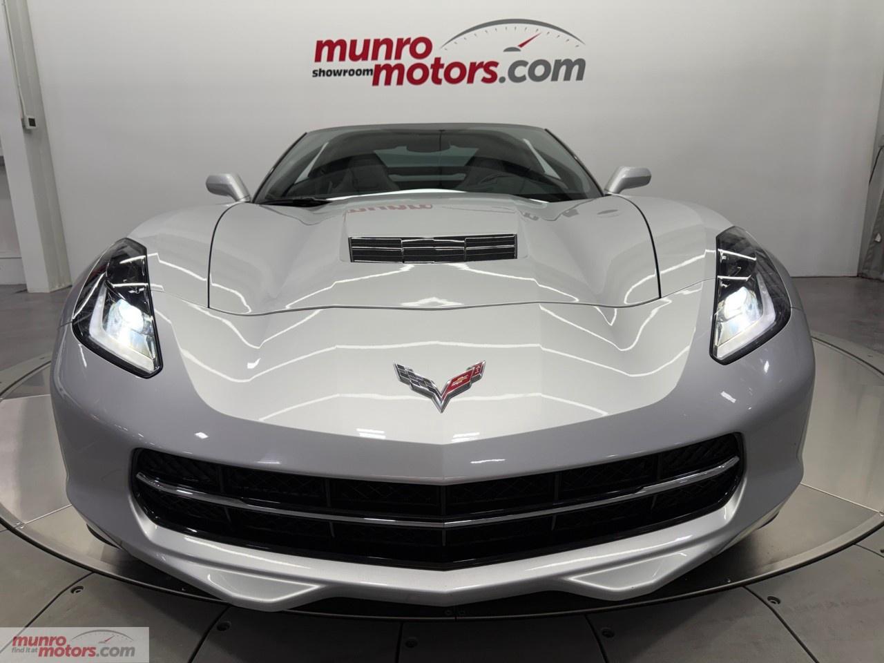 2019 Chevrolet Corvette Stingray Coupe 1LT Photo2