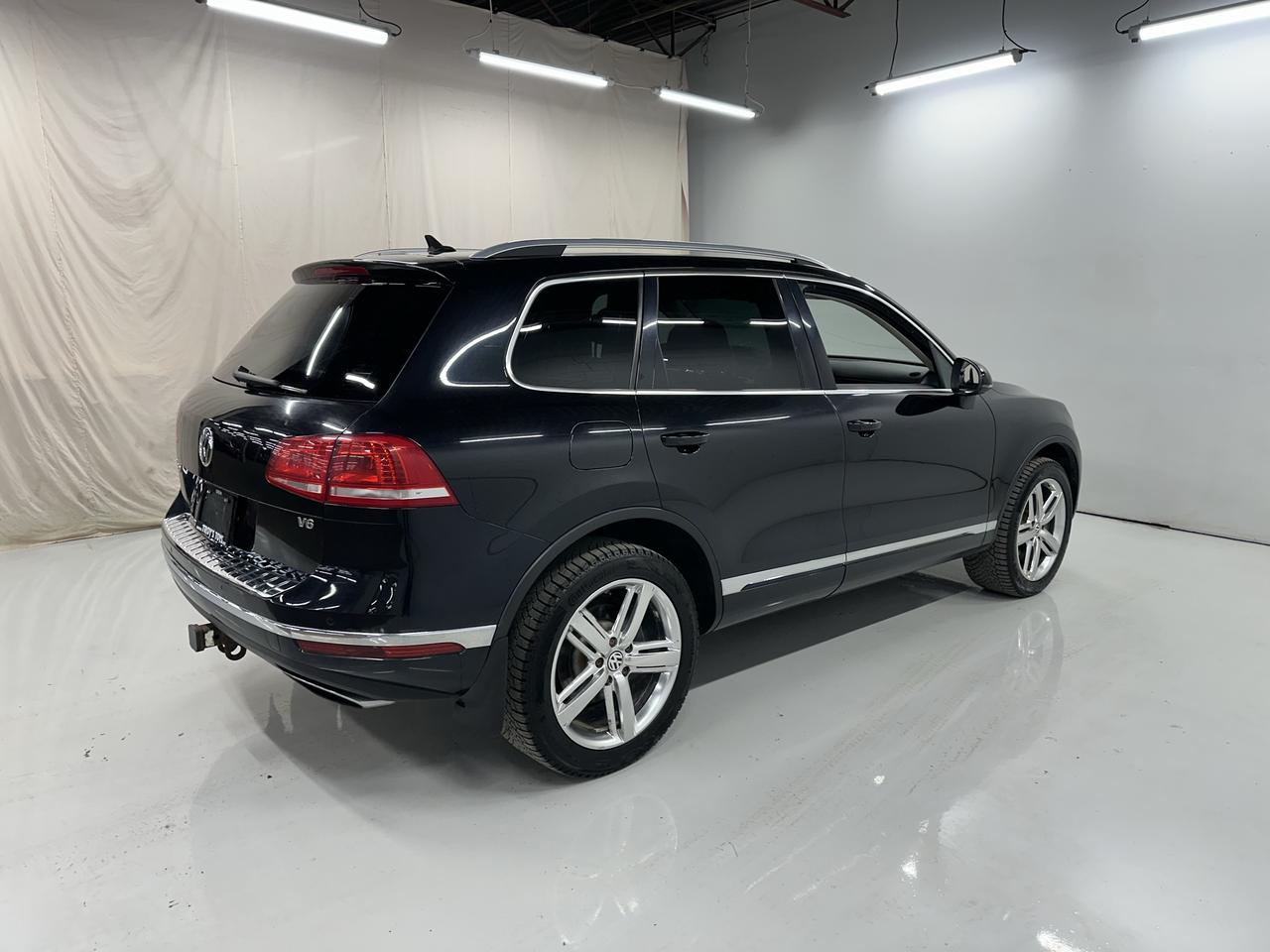 2017 Volkswagen Touareg EXECLINE Photo24