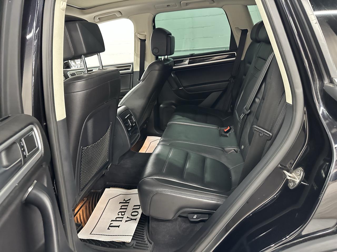 2017 Volkswagen Touareg EXECLINE Photo28