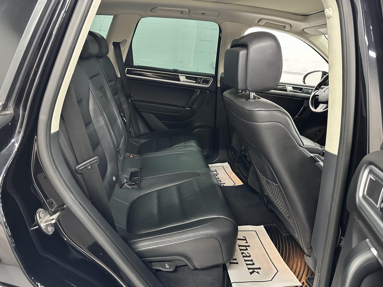 2017 Volkswagen Touareg EXECLINE Photo18
