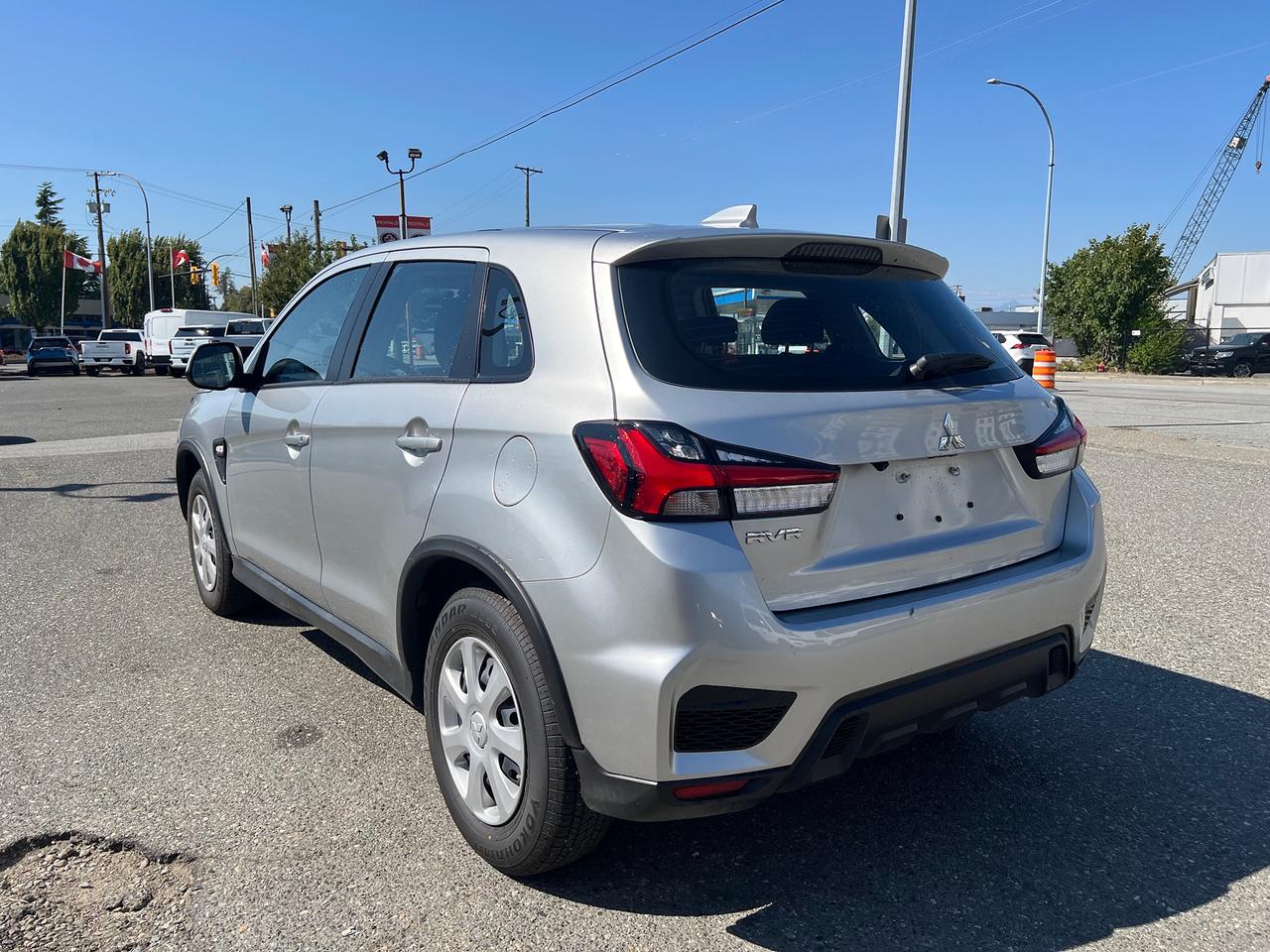 2026 Mitsubishi RVR ES Photo4
