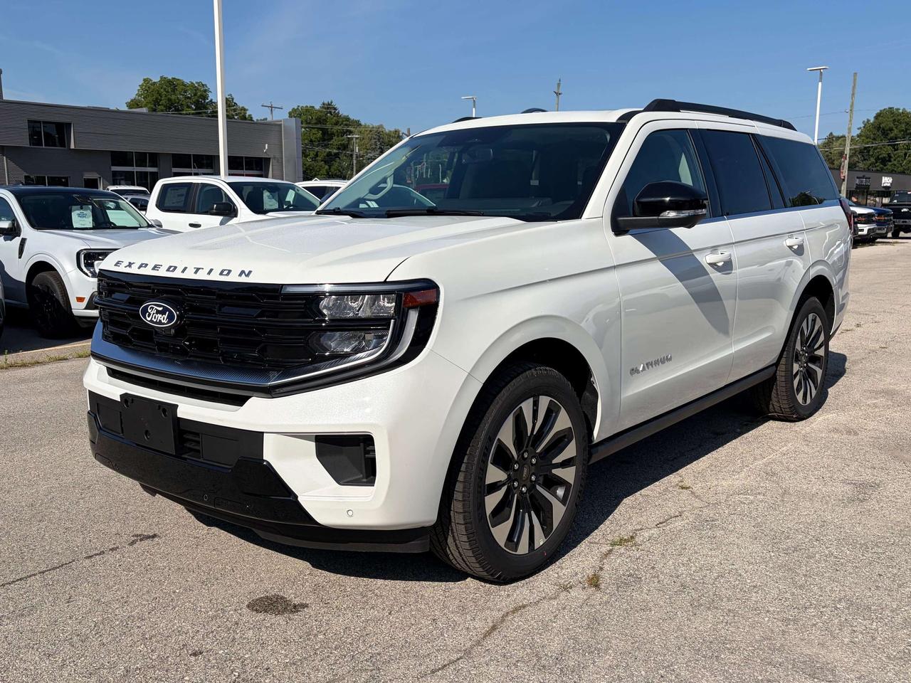 2027 Ford Expedition PLATINUM 4x4 600A Photo0