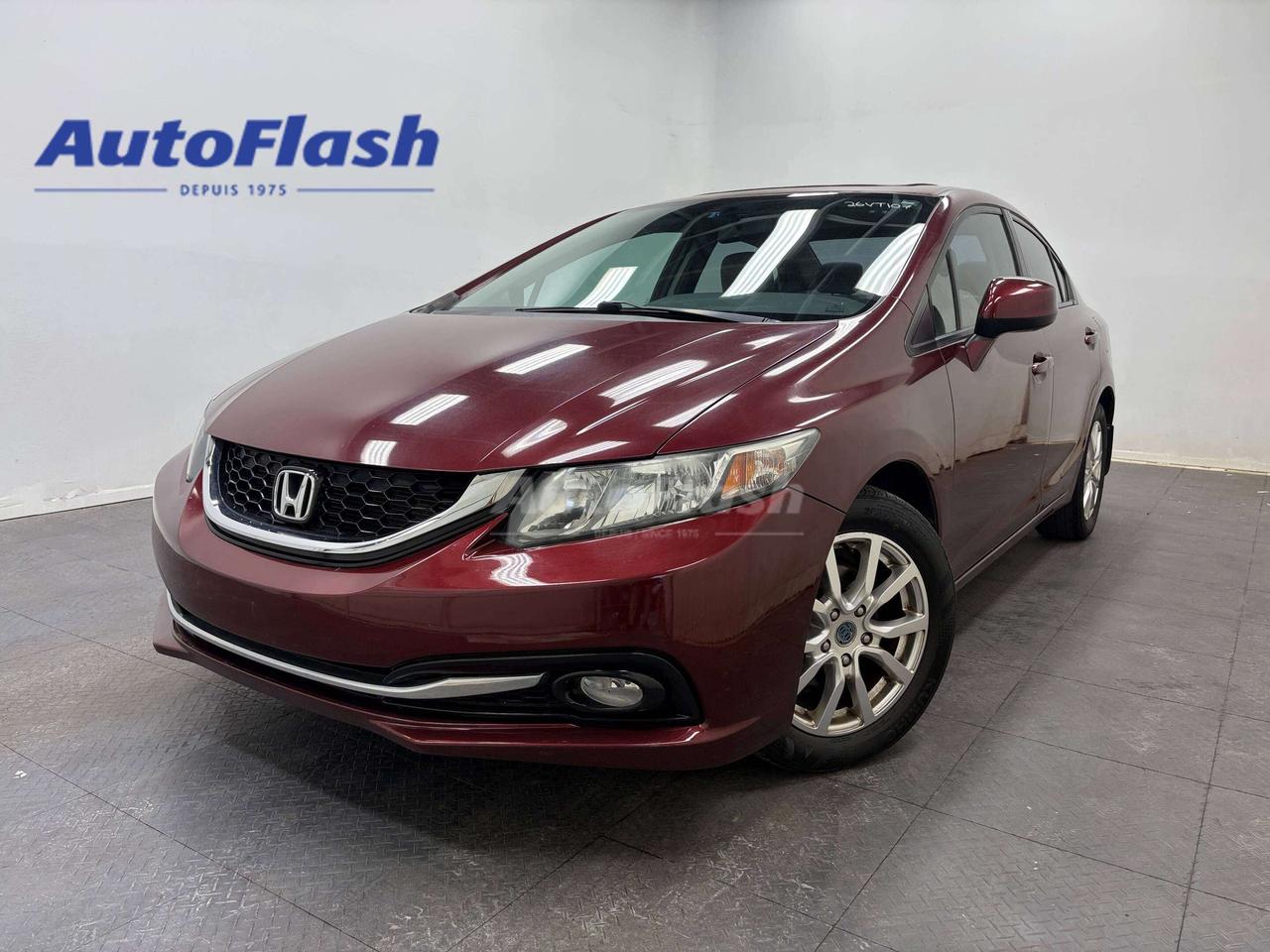 +Bluetooth 
+Cam&eacute;ra de recul / Backup camera 
+Commandes de radio au volant / Steering wheel audio controls 
+Si&egrave;ges en cuir / Leather interior 
+R&eacute;gulateur de vitesse  / Cruise control 
+Si&egrave;ges chauffants / Heated seats 
+Syst&egrave;me de navigation / Navigation system 
+Toit ouvrant / Sunroof 
+ Un seul propri&eacute;taire / One owner
+ Aucun Accident /  No accidents
+ V&eacute;rifi&eacute; par Carfax / Carfax verified
+ Kilom&eacute;trage certifi&eacute; / Certified kilometers
+ Historique dentretien / Maintenance history
+ Ce v&eacute;hicule a &eacute;t&eacute; achet&eacute; dun particulier / This vehicle was bought from a private seller




Visitez notre page Google pour voir tous les commentaires positifs que nos clients nous laissent.
 
Financement rapide et facile, 1ere, 2e et 3e chances au cr&eacute;dit, approbation en 30 minutes, taux dacceptation tr&egrave;s &eacute;lev&eacute;. 

Essayez notre demande de cr&eacute;dit s&eacute;curis&eacute; en ligne, sans obligation! 

Nous sommes les sp&eacute;cialistes des autos, fourgonnettes, VUS, 4x4, et les camions l&eacute;gers jusqu&agrave; une tonne. 

*Seulement le nettoyage de base du v&eacute;hicule, fait par un sous-traitant, est inclus. Pour un perfectionnement de lesth&eacute;tique int&eacute;rieur/ext&eacute;rieur, dont une d&eacute;contamination de la peinture, des retouches de peinture, faites par nos experts en esth&eacute;tique, une somme de 249$ sera ajout&eacute;e &agrave; votre facture. Aussi disponible, loption dimmatriculer la voiture sur place, qui vous permet d&eacute;pargner du temps et le co&ucirc;t de 25$ du transit temporaire.

*************

Since 1975 AutoFlash has offered the best price-quality and excellent service. 

Visit our Google page to read all the nice things our clients have to say about us.

We have financing for all credit situations. 1st 2nd 3rd chance credit with an excellent approval rate!

Try our secured online credit application any time, with no obligation! 

We specialize in all brands, makes and models. Whether you need a car, truck, SUV or minivan, we can help you.

And if we dont have it, well find it for you!

*Only the basic cleaning of the vehicle, done by a subcontractor, is included in the advertised price. For a complete interior/exterior detailing, done by our esthetic specialists, which includes a complete paint decontamination and paint touch-ups if needed, an amount of 249$ will be added to your invoice. Also available, in-house licensing, which allows you to save the $25 for a temporary Transit.
