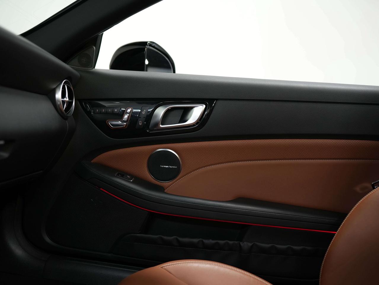 2018 Mercedes-Benz SLC 43 | AMG | CONVERTIBLE | PREMIUM | LOW KMS Photo