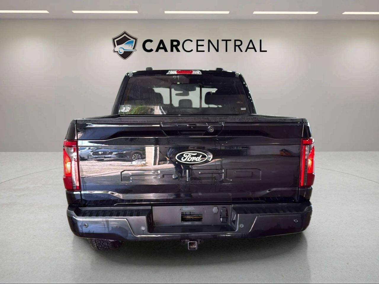 2024 Ford F-150 XLT | CLEAN CARFAX | 1 OWNER | NAVI | LANE ASST Photo