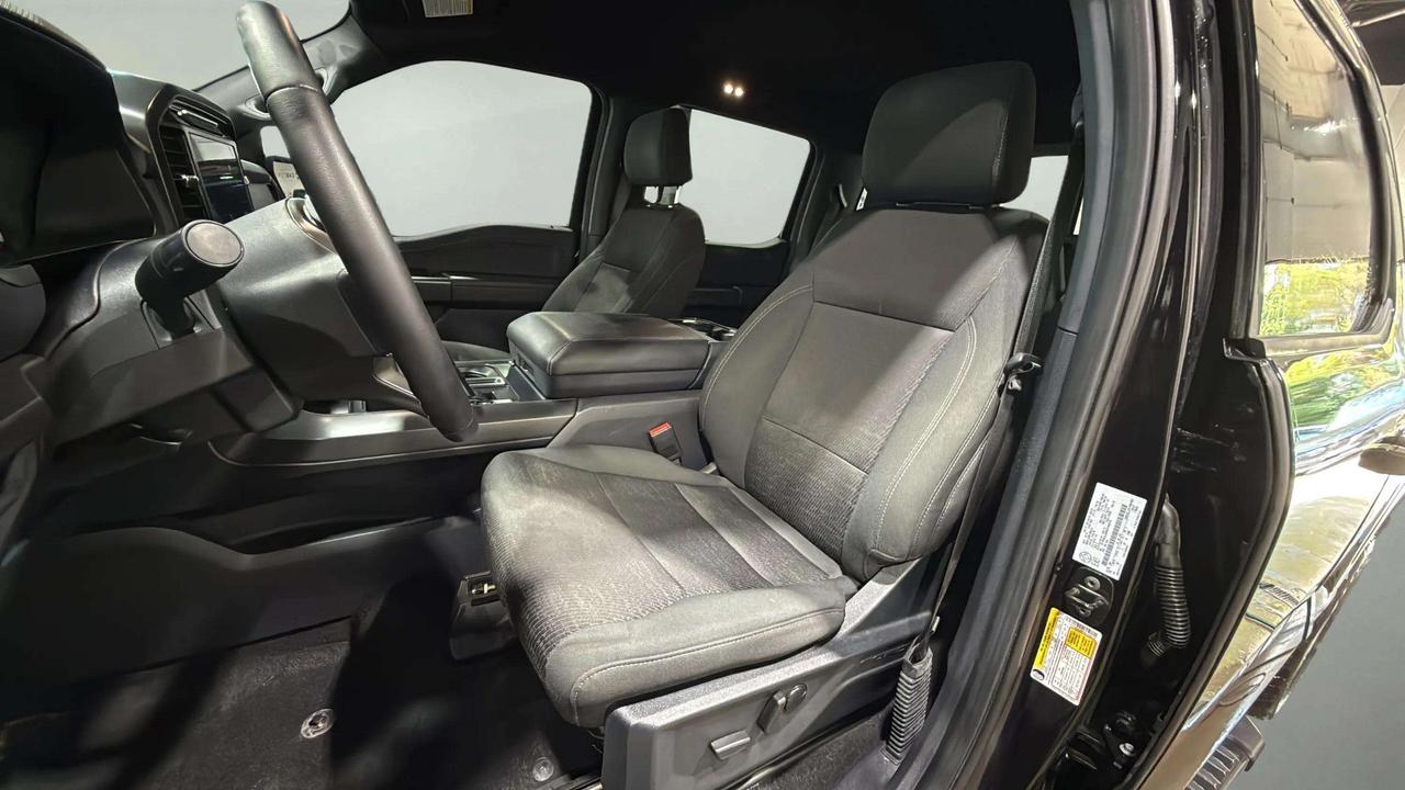 2024 Ford F-150 XLT | CLEAN CARFAX | 1 OWNER | NAVI | LANE ASST Photo