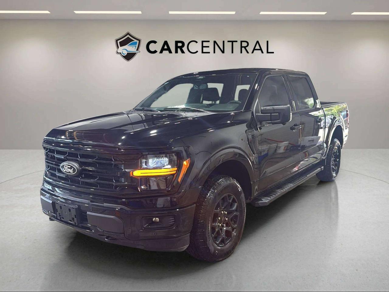 2024 Ford F-150 XLT | CLEAN CARFAX | 1 OWNER | NAVI | LANE ASST Photo