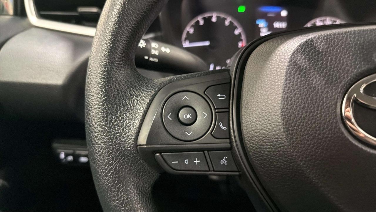 2023 Toyota Corolla LE | CLEAN CARFAX | CARPLAY | ADAP CRUISE | Photo