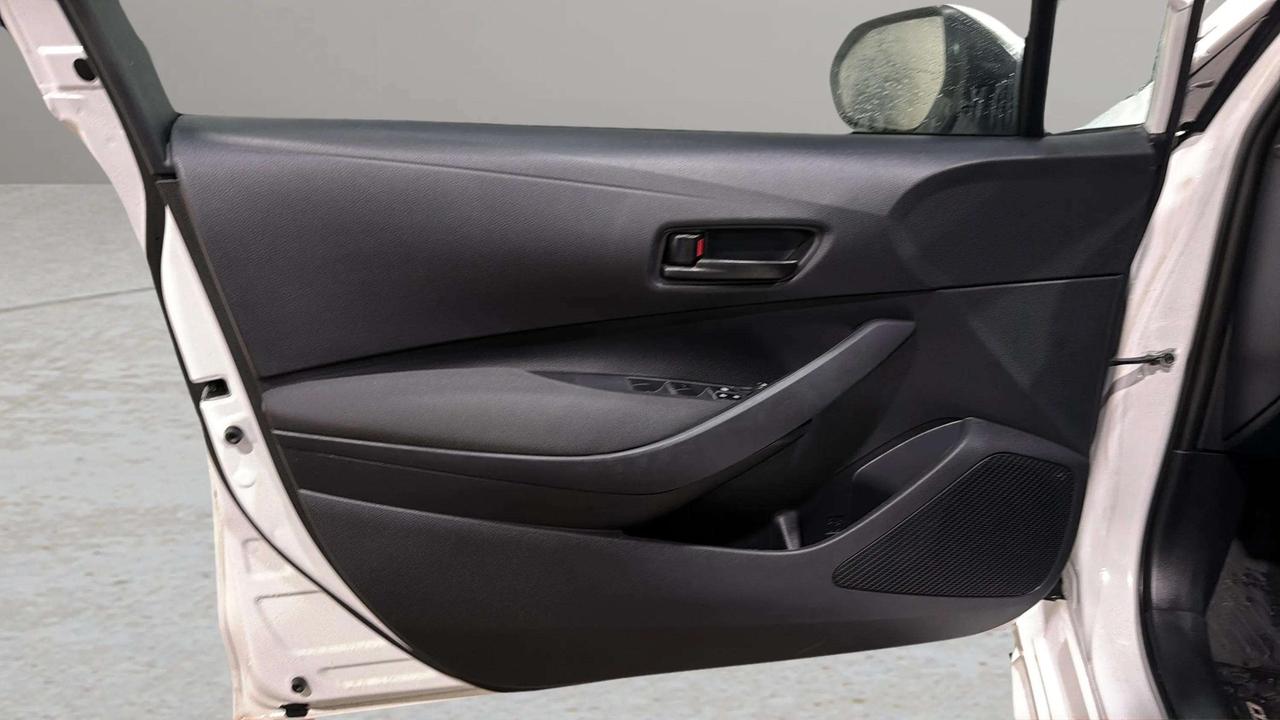 2023 Toyota Corolla LE | CLEAN CARFAX | CARPLAY | ADAP CRUISE | Photo