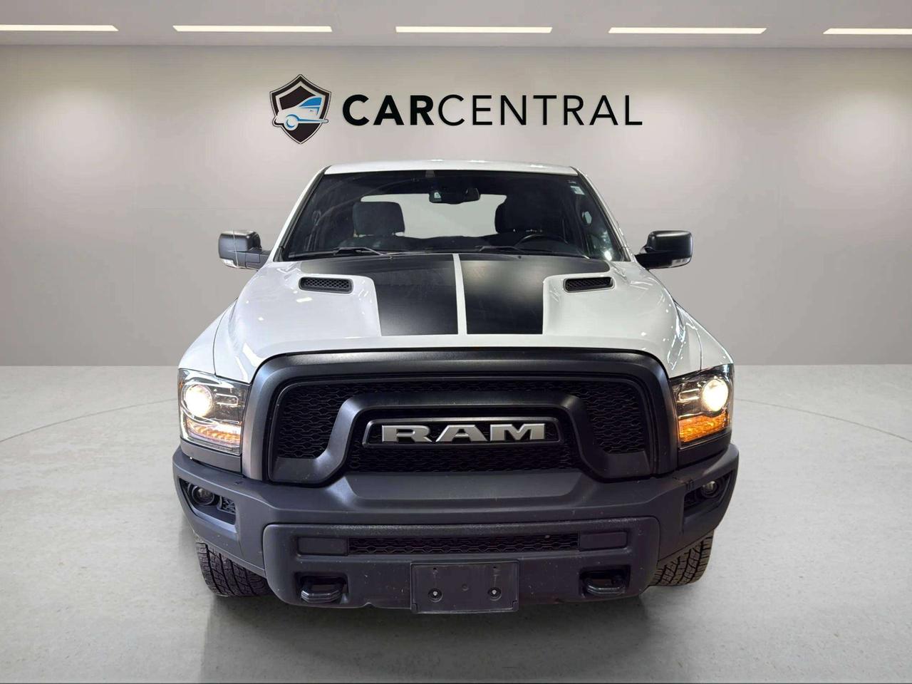 2023 RAM 1500 WARLOCK | CLEAN CARFAX | HEMI |  LOW KMS | Photo