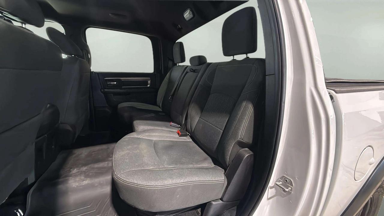 2023 RAM 1500 WARLOCK | CLEAN CARFAX | HEMI |  LOW KMS | Photo
