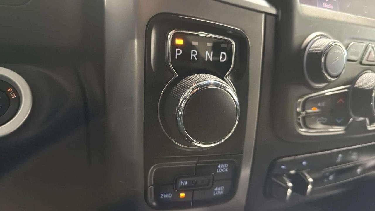 2023 RAM 1500 WARLOCK | CLEAN CARFAX | HEMI |  LOW KMS | Photo