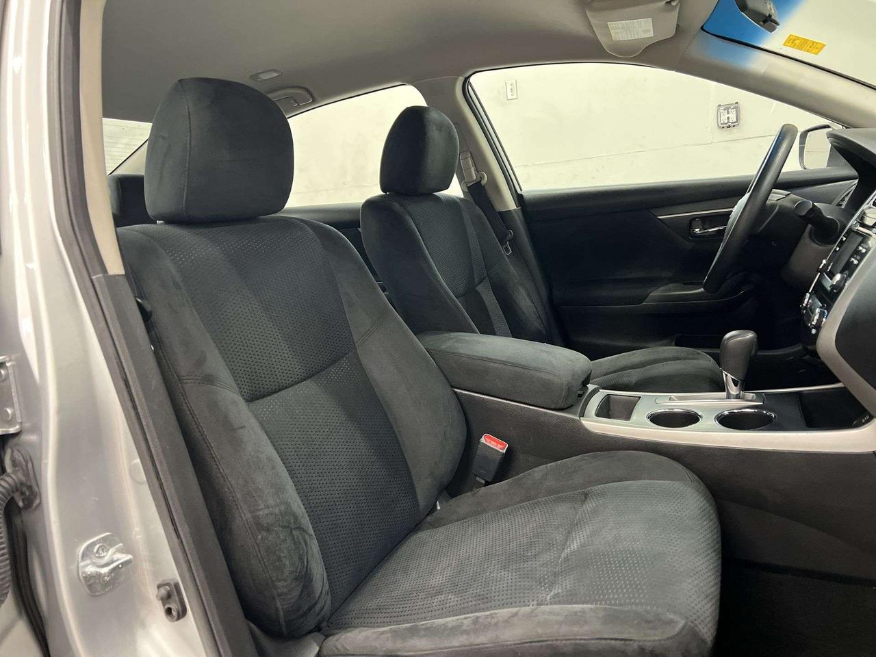 2015 Nissan Altima AUTO |ONLY 66,000KMS |REMOTE START |REAR CAM | A/C Photo