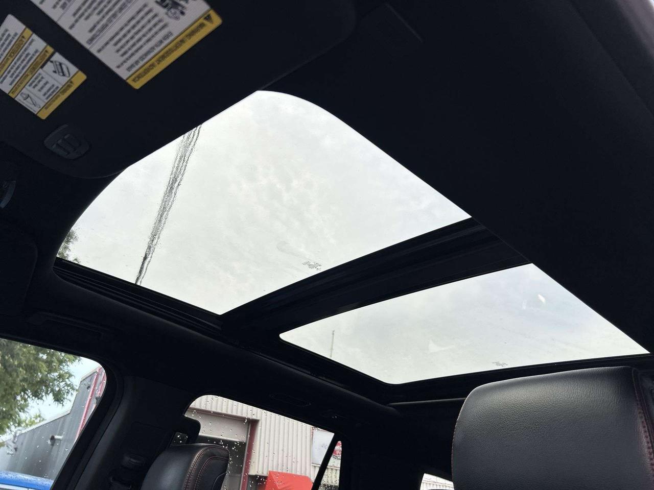 2019 Ford Expedition LIMITED 4X4 | 8-PASS | COOLED LEATHER | PANO ROOF Photo