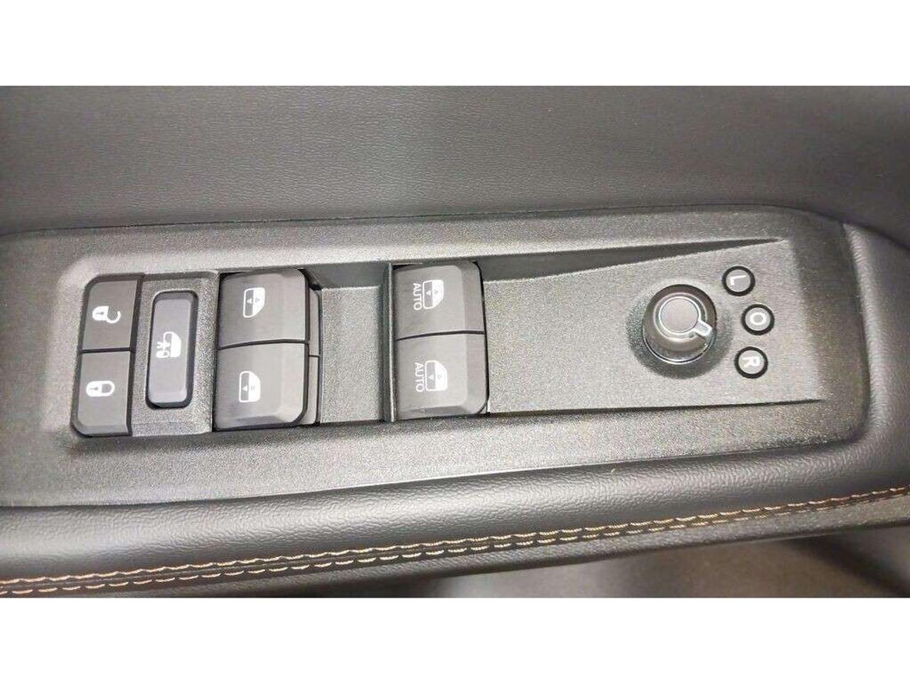 2026 Jeep Cherokee Limited 4X4 Photo