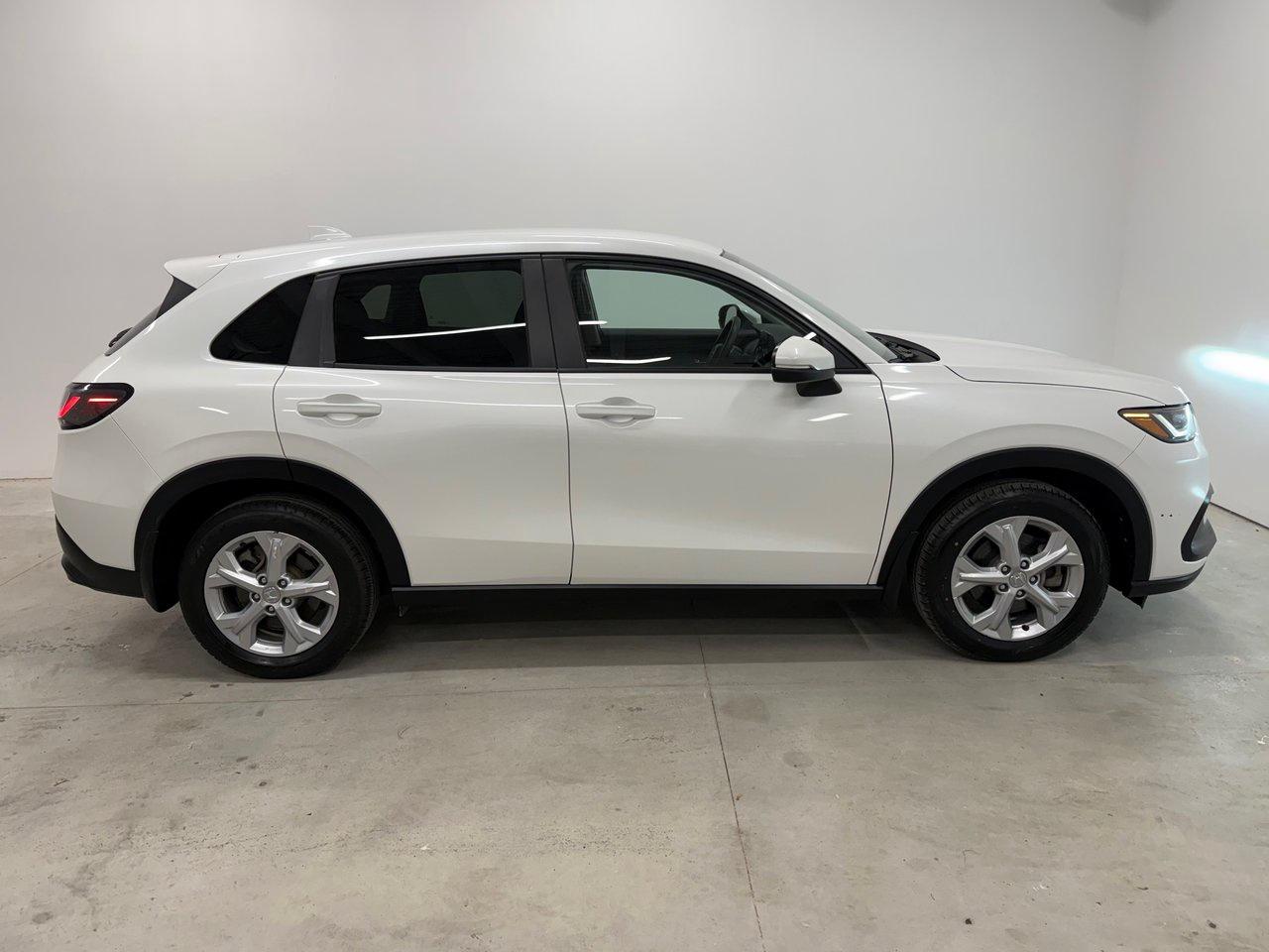 2023 Honda HR-V LX Photo3