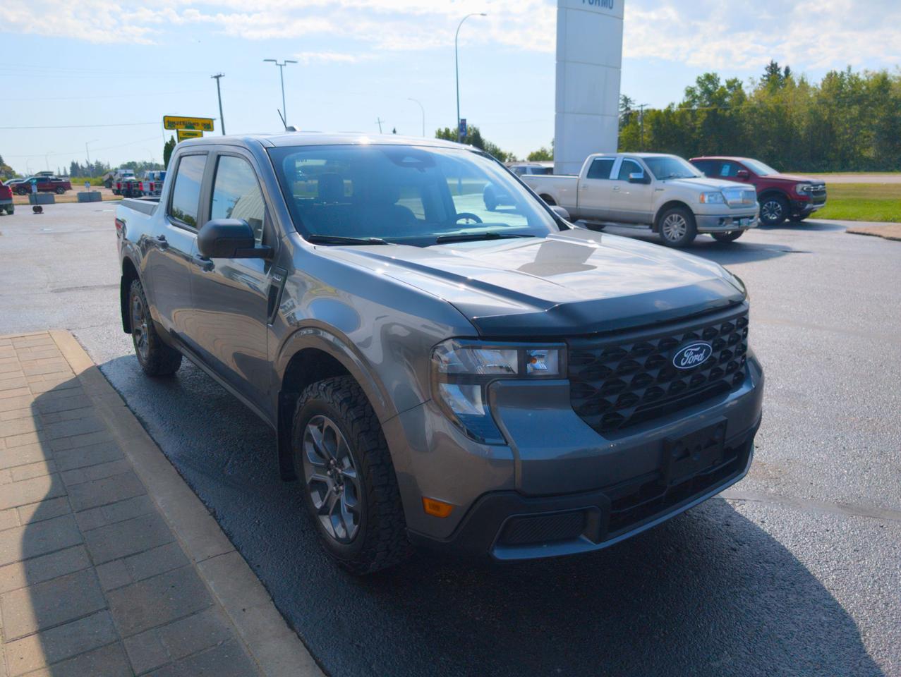 2025 Ford Maverick XLT Photo3