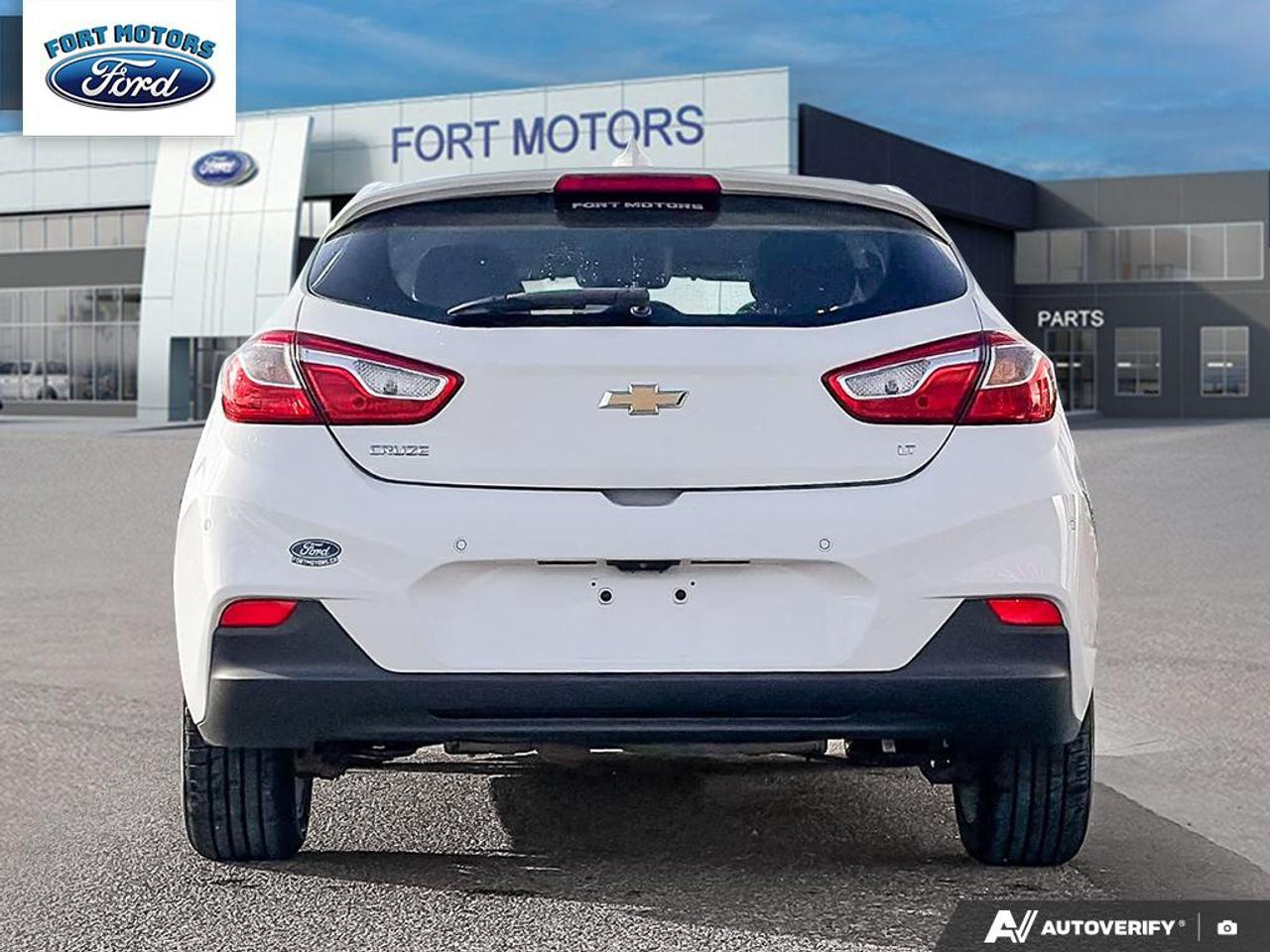 2019 Chevrolet Cruze LT Photo4