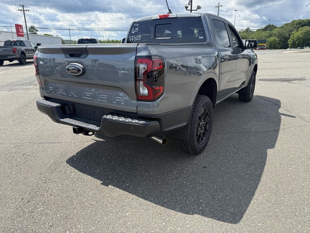 2026 Ford Ranger Lariat 4WD SuperCrew 5' Box Photo2